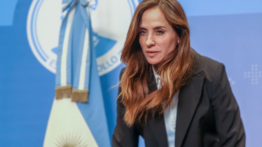 Suspenden el Potenciar Trabajo a beneficiarios que viajaron al exterior