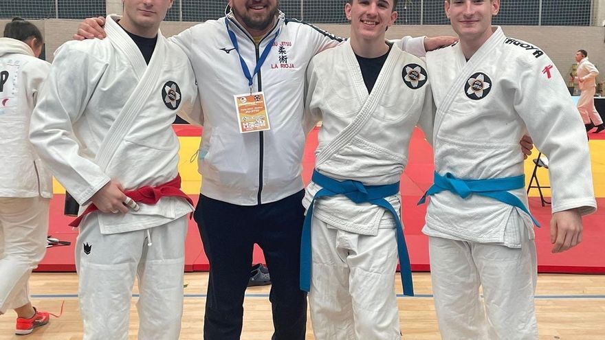 Alejandro Pajares se lleva dos Bronces en el Nacional de jiu-jitsu