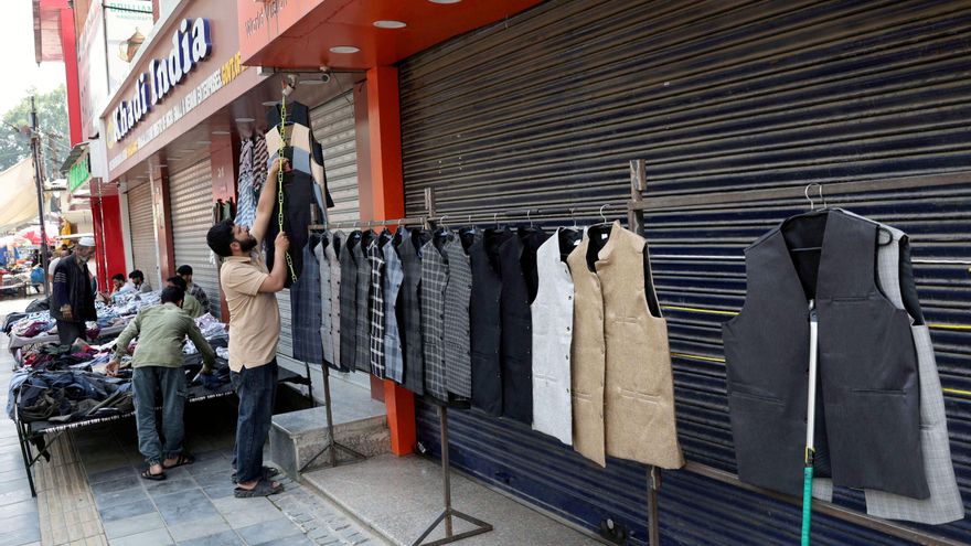 La India amanece en aparente calma tras noche de ataques paquistaníes pese a alto el fuego
