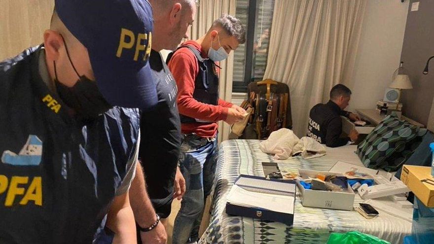 Generación ZOE: En seis allanamientos la Policía secuestró u$s565 mil y $63 mil