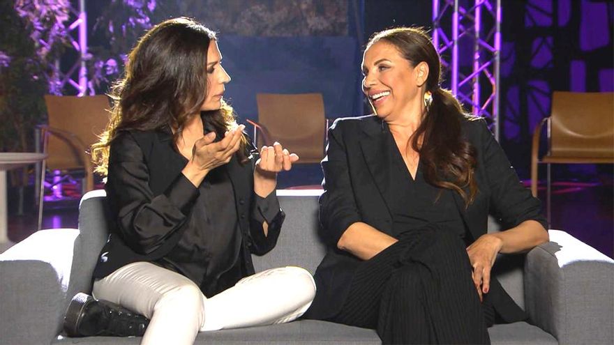 Así fue el falso documental de TVE sobre el triunfo en Eurovisión de las Azúcar Moreno, con 'Bandido' junto a Blas Cantó