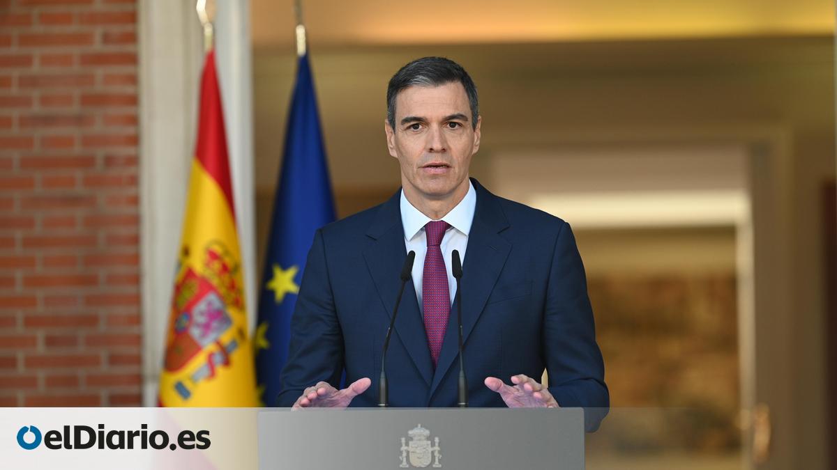 Sánchez decide quedarse por la "regeneración pendiente" de la democracia