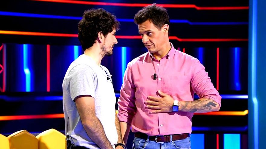 Christian Gálvez 'cuela' a Patricia Pardo en '25 palabras' con una confesión personal sobre su vestuario