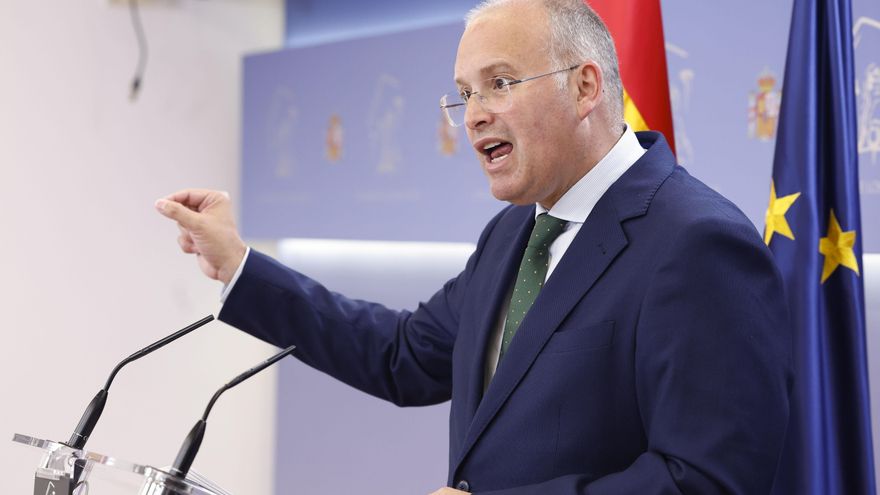 Tellado gana enteros como segundo de Feijóo y deja su futuro en manos del líder del PP