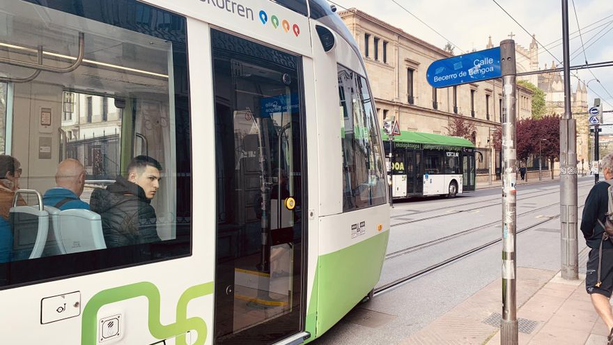 Cortado desde el sábado hasta septiembre el tranvía en el centro de Vitoria por unas obras de mejora