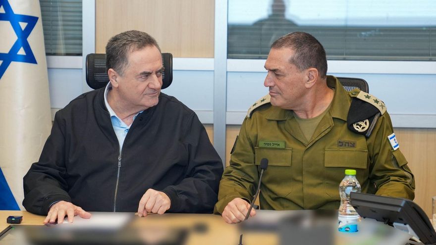 -El ministro israelí de Defensa, Israel Katz, aseguró este miércoles que la ofensiva militar de su país y Estados Unidos a Irán "continuará sin límite de tiempo" hasta que se logren "todos los objetivos" y se consiga "la victoria en la campaña". Leyenda: Ministro de Defensa, Israel Katz, junto al jefe del Ejército israelí, Eyal Zamir.-EFE/ Ariel Hermoni / Ministerio de Defensa de Israel***SOLO USO EDITORIAL/SOLO DISPONIBLE PARA ILUSTRAR LA NOTICIA QUE ACOMPAÑA (CRÉDITO OBLIGATORIO)***