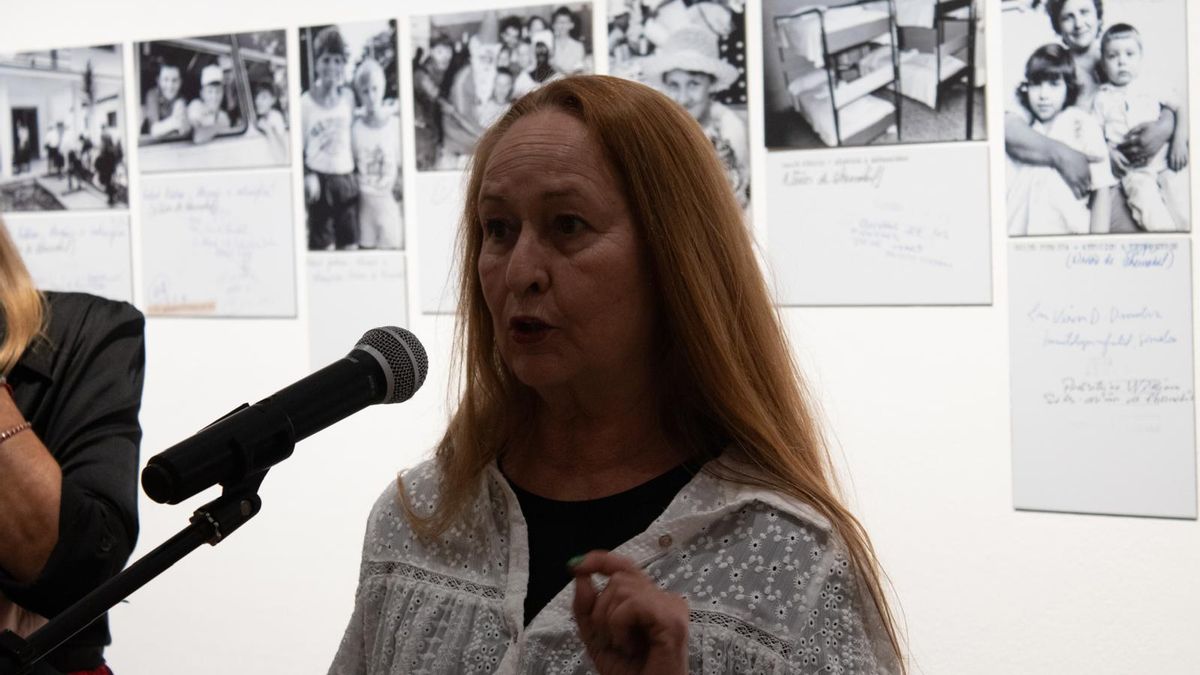 Amparo Acosta en la apertura de la exposición.