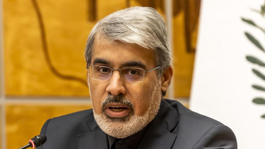 Ali Bahreini, embajador y representante permanente de la misión de Irán ante la ONU en Ginebra durante una rueda de prensa este martes en Suiza.