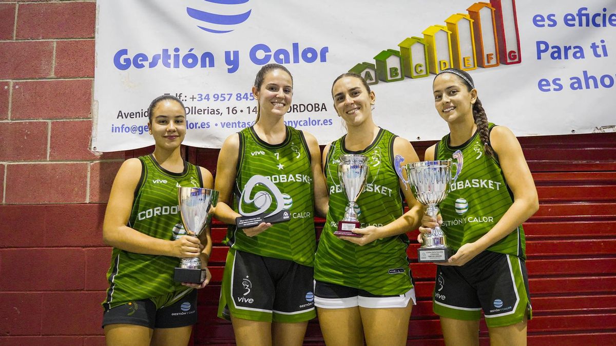 Las cuatro jugadores del Cordobasket campeonas de las tres últimas copas Diputación