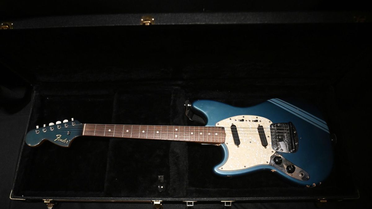 De Kurt Cobain a Pink Floyd: guitarras icónicas de la historia del rock salen a subasta por millones