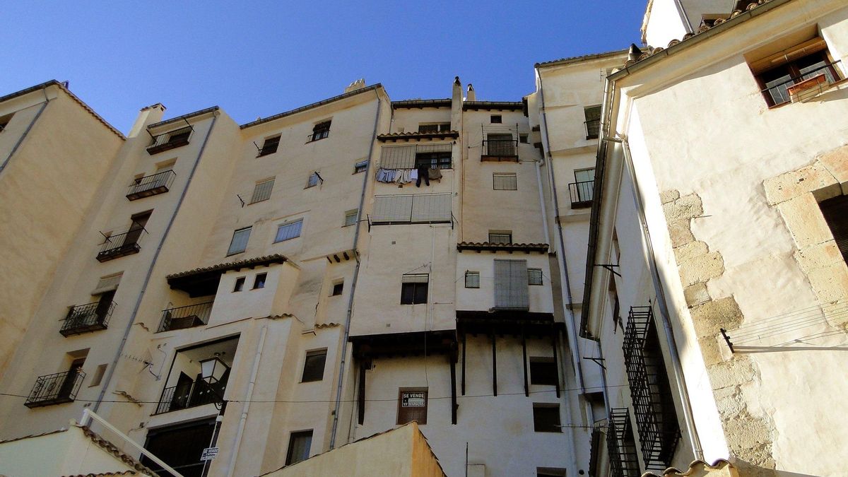 Rascacielos medievales en el barrio de San Martín (Cuenca).
