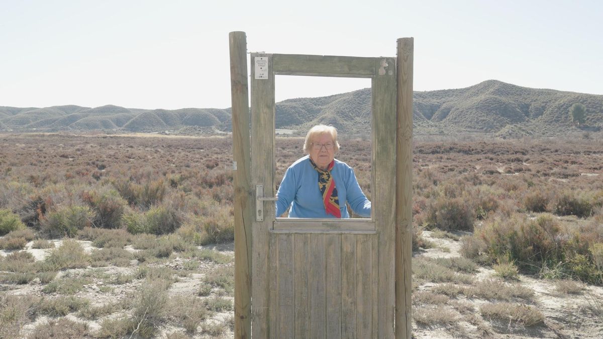 El documental sirve como homenaje y puerta que da acceso al pasado