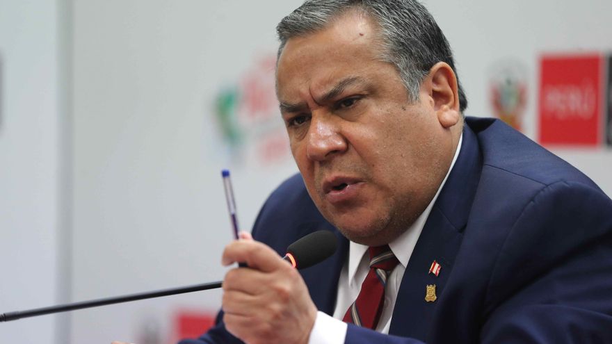 Perú nombra al ex primer ministro Gustavo Adrianzén como su representante ante la ONU