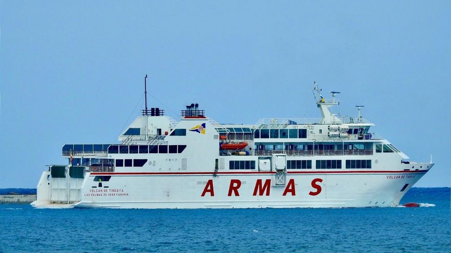 El ferry Volcán Tindaya de Naviera Armas