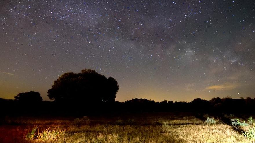 Diez experiencias únicas para disfrutar del cielo nocturno en el Parque Nacional de Cabañeros