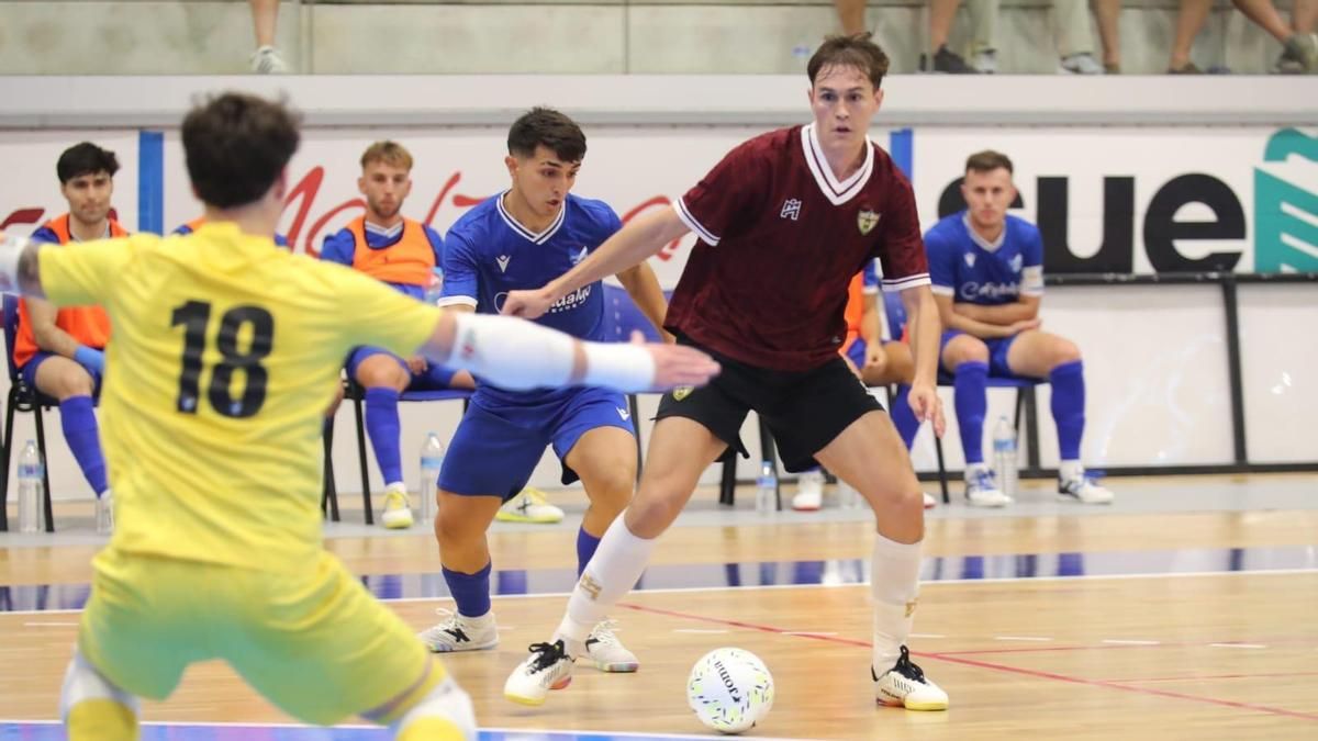El Córdoba Patrimonio cae en Manzanares en su primer duelo entre iguales (2-1)