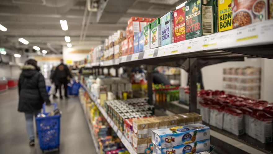 Supermercados "sociales" para combatir la pobreza en Suecia: "No hablamos mucho de ello, pero aquí también hay un problema"
