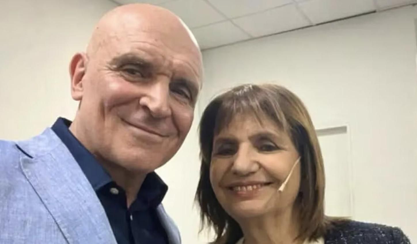 Patricia Bullrich junto a José Lius Espert, una relación que se volvió a romper.