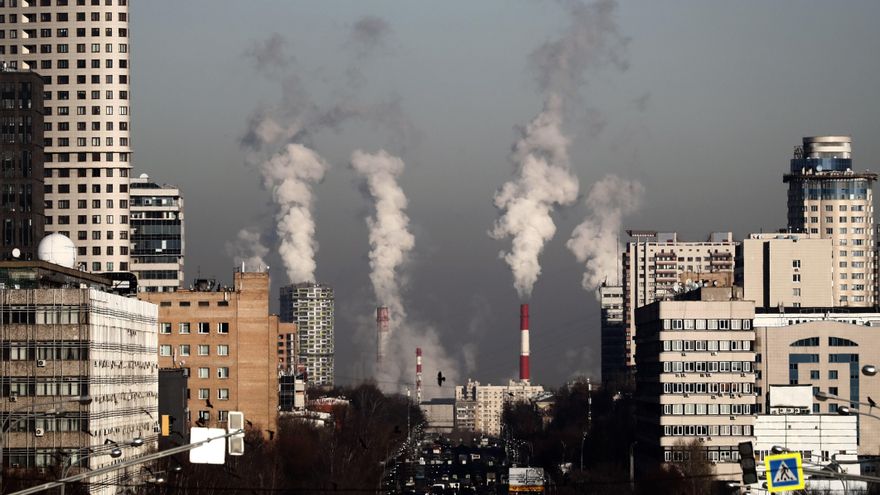 Londres, 23 sep (EFE).- Tres cuartas partes de los objetivos climáticos declarados de las empresas de los países del G7,-economías más desarrolladas-, ignoran las recomendaciones científicas del Acuerdo de París para la reducción de emisiones de gases de efecto invernadero. Fotografía de archivo.EFE/Maxim Shipenkov