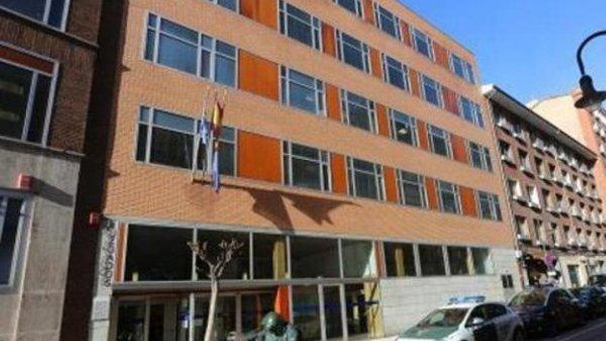 La jueza decreta prisión para el detenido por el crimen de su casera en Avilés y le imputa un delito de homicidio