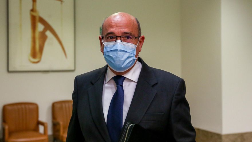 El coronel de la Guardia Civil Diego Pérez de los Cobos a su llegada a la Comisión Kitchen en el Congreso