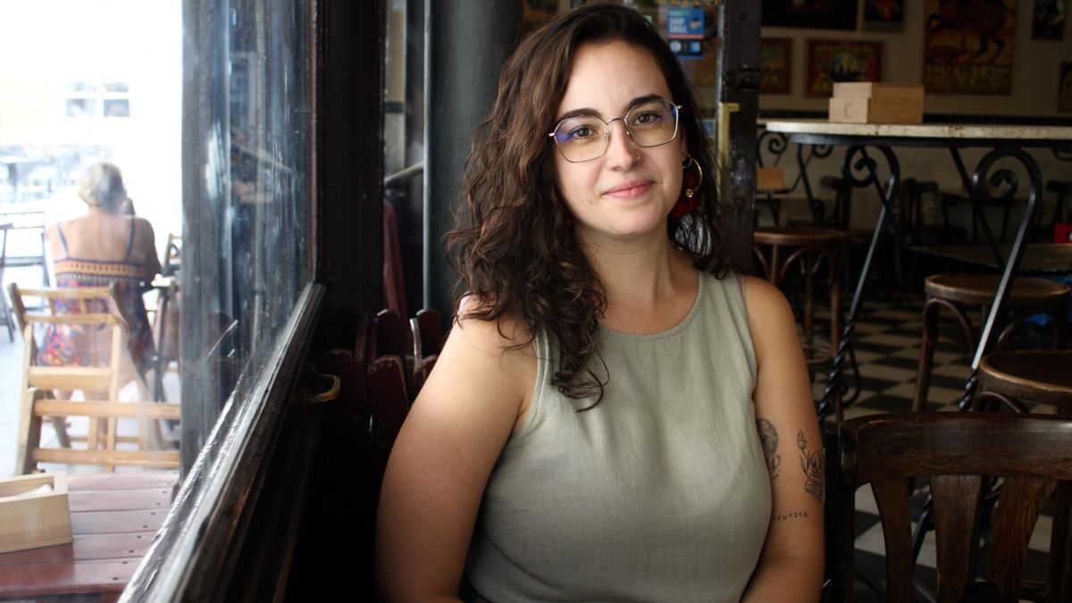 Sara Rebollo, investigadora, sobre la propaganda: "Los políticos se benefician de una nube omnipresente de amenazas"