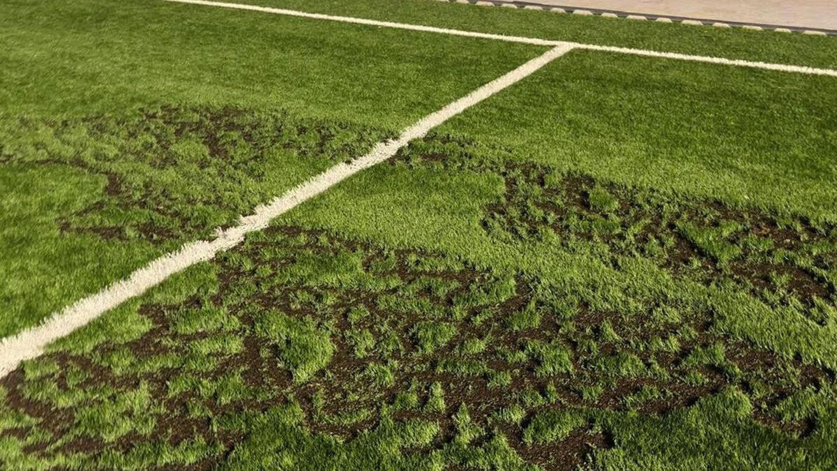 El Ayuntamiento de Torrecampo denuncia un acto vandálico "grave" en su campo de fútbol