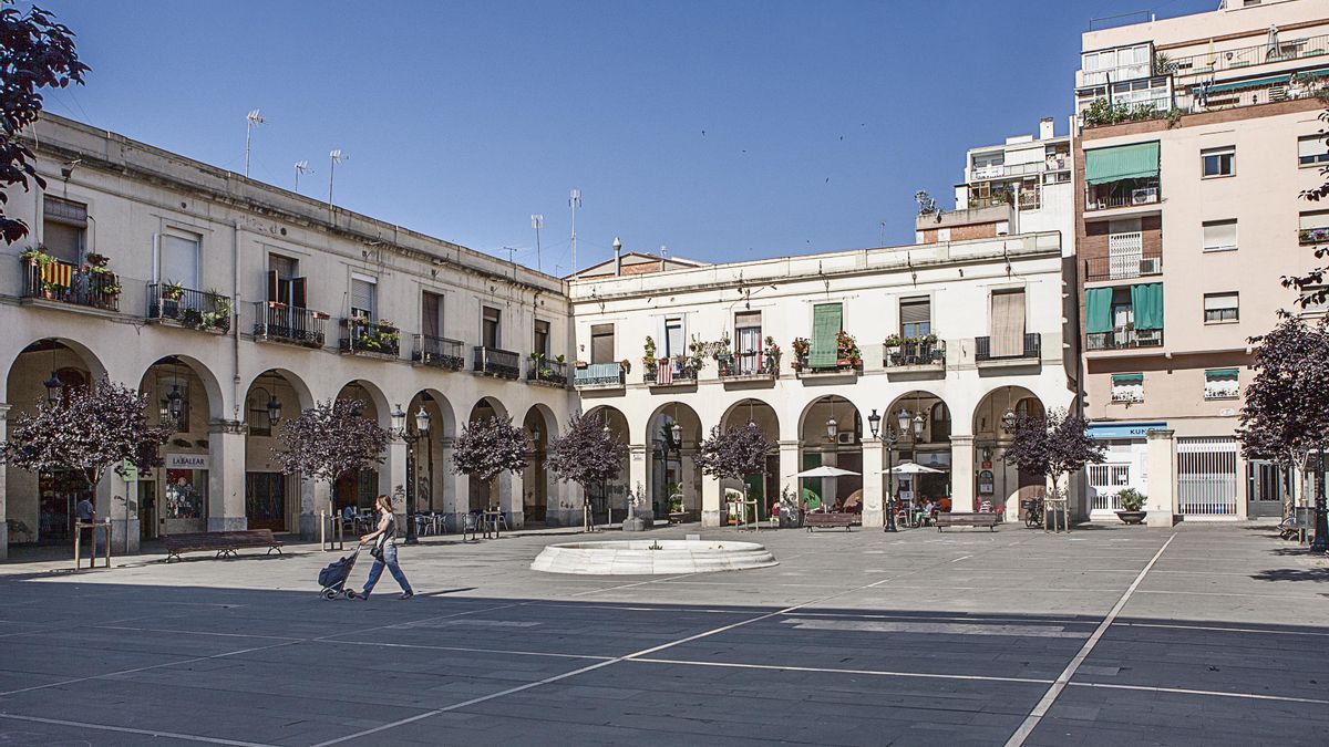 Estas son las tres únicas plazas porticadas de toda la ciudad de Barcelona