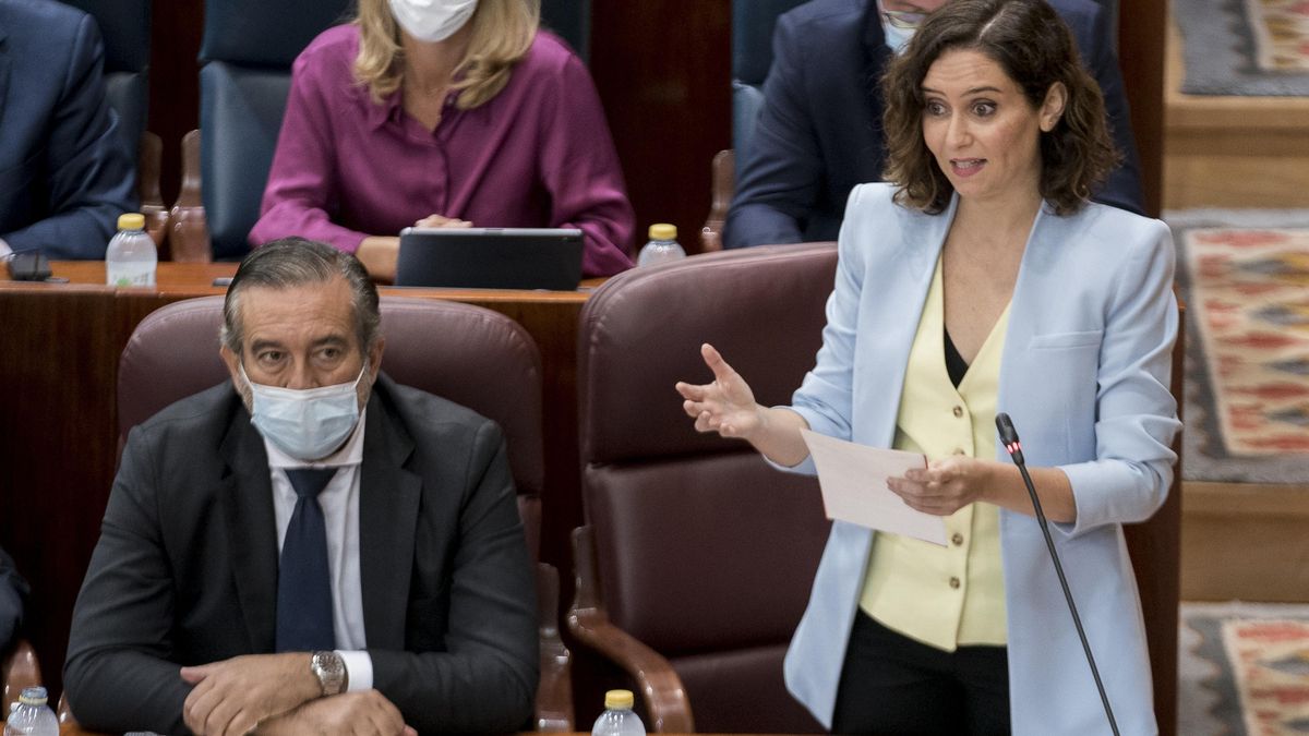 La presidenta de la Comunidad de Madrid, Isabel Díaz Ayuso, interviene en una sesión de control al Gobierno de la Comunidad de Madrid en la Asamblea de Madrid, a 16 de septiembre de 2021, en Madrid