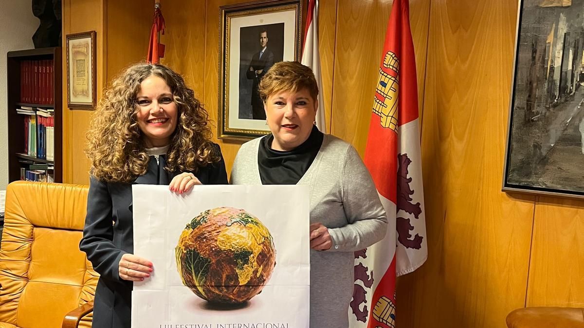 Presentación del cartel ‘De Bembibre al mundo’ del Festival del Botillo de Bembibre.