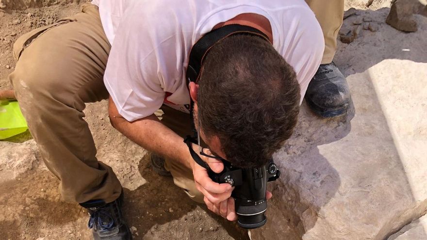 Dos vasijas revelan el primer enterramiento íbero encontrado en la ciudad de Jaén