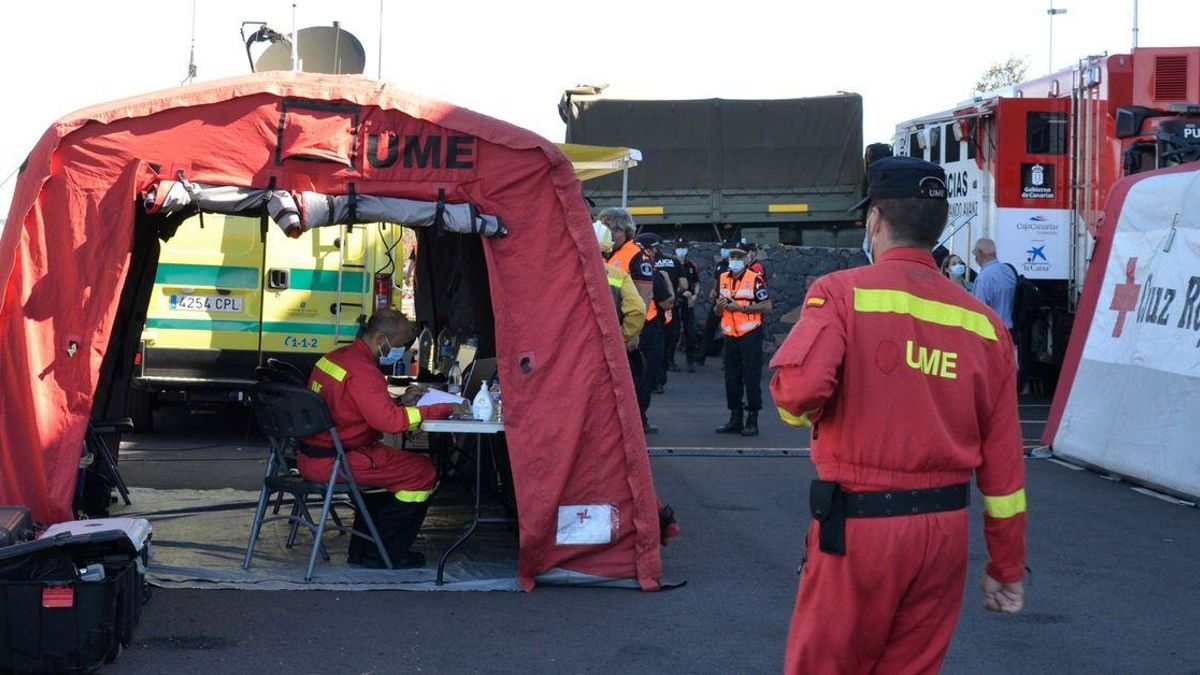 Imagen de la UME en el reciente incendio de Garafía.