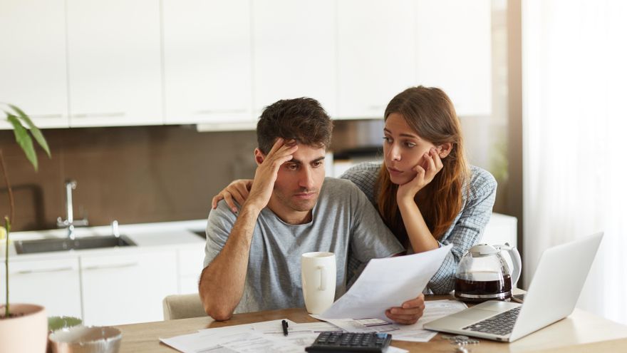 La morosidad en los créditos familiares alcanzó el 12,7% y casi 7 millones de personas quedaron fuera del sistema financiero