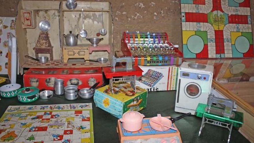 Juguetes de antaño que llenarán durante esta semana el MIHACALE.