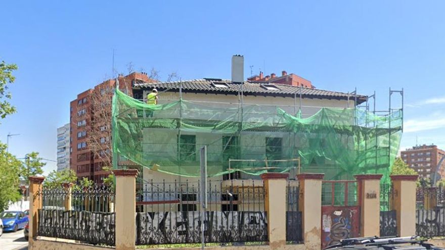 Muere un trabajador aplastado por una retroexcavadora en una obra de Chamartín