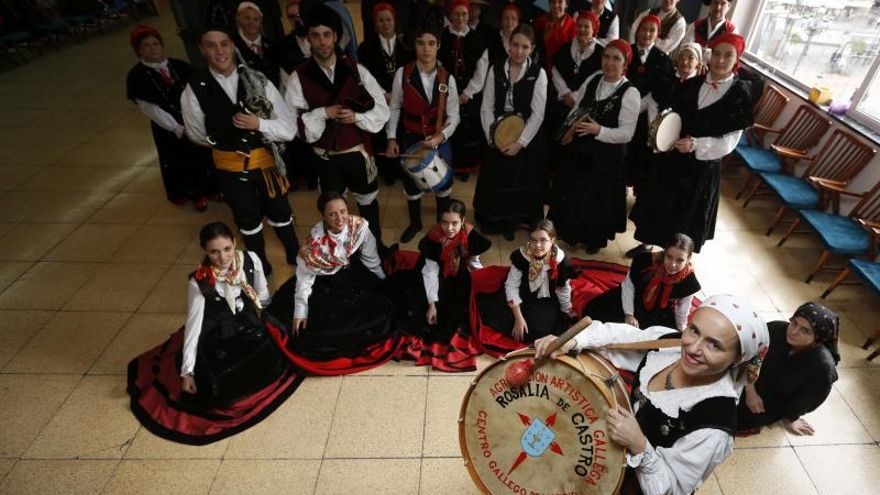 Folclore gallego, artículo de lujo intergeneracional para 'Rosalía de Castro'