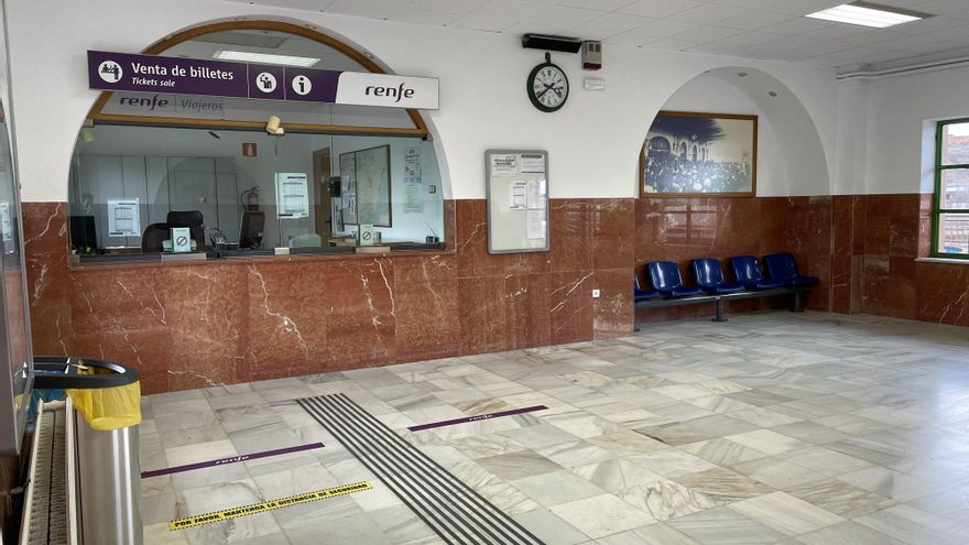 Entrada de la estación del ferrocarril de Soria.