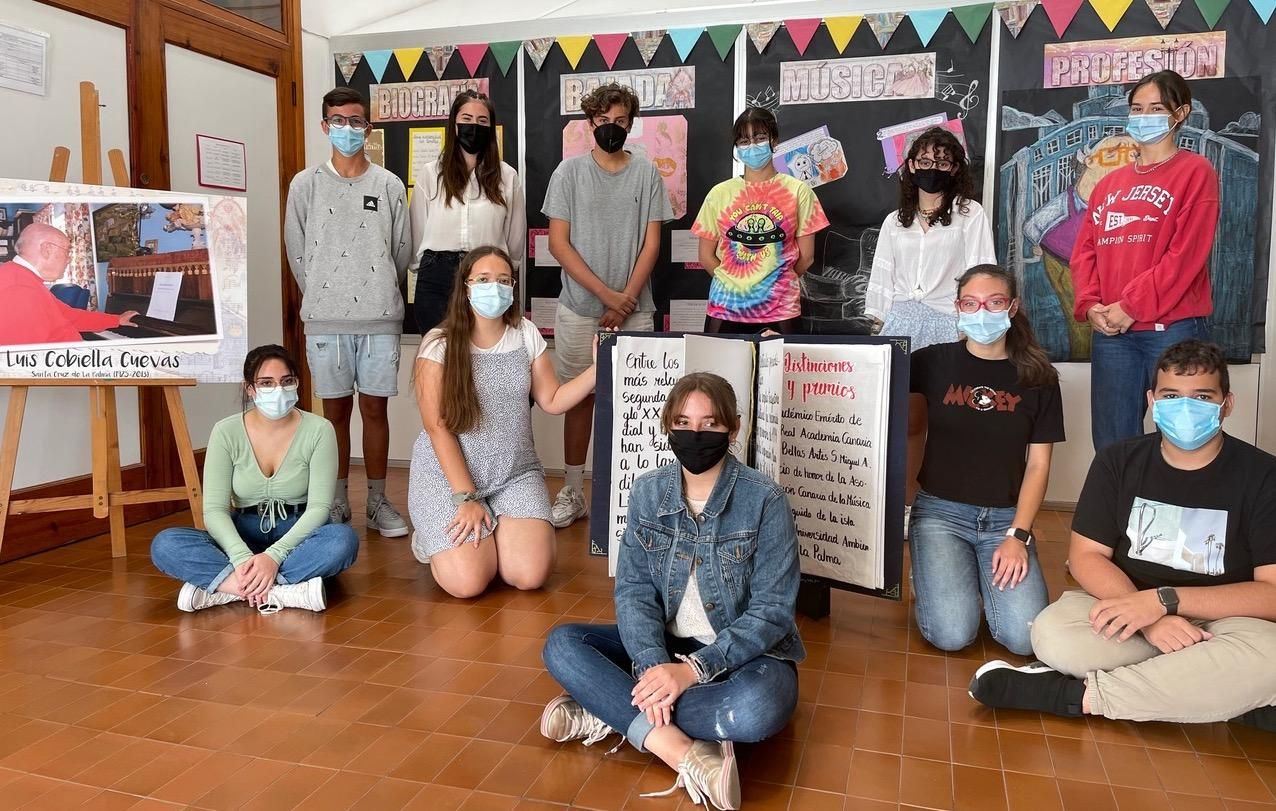 Alumnos del IES Luis Cobiella Cuevas.