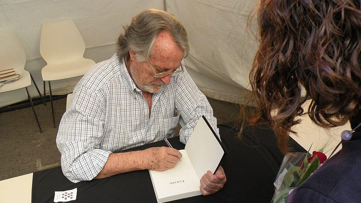Tenerife concederá a Alberto Vázquez-Figueroa el máximo reconocimiento de la isla