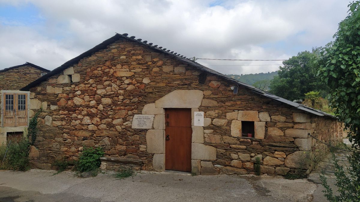Viajar desde los libros: la amistad de Manuel Fraga y Fidel Castro cristalizada en un pueblo vecino de Galicia