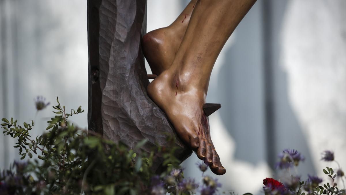 La salida procesional de las Lágrimas, en imágenes