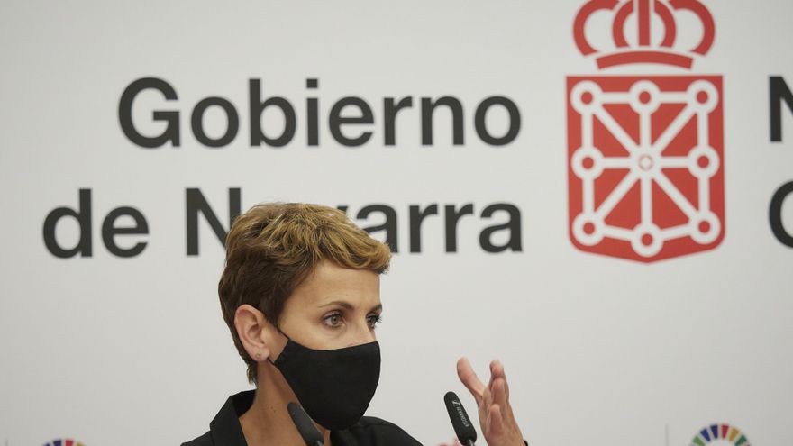 Archivo - La presidenta de Navarra, María Chivite, en una rueda de prensa.