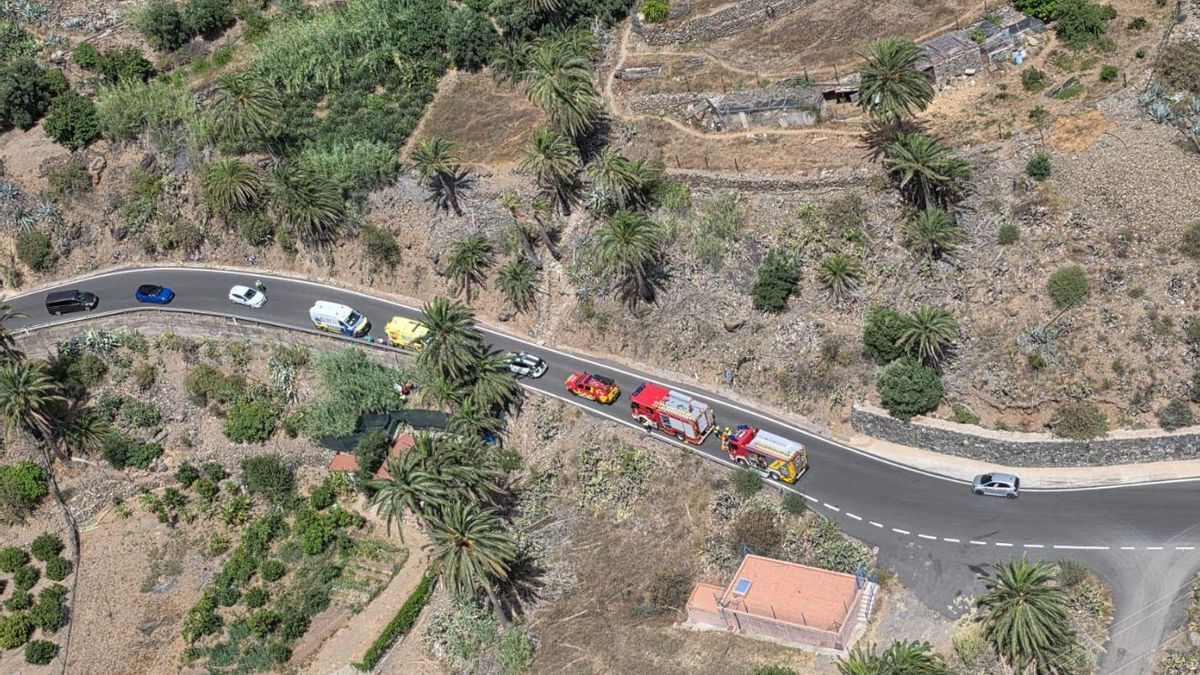 Un ciclista es evacuado en helicóptero en estado grave tras caer varios metros por una ladera en Gran Canaria