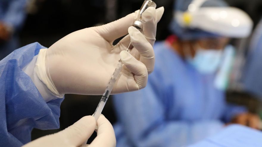 Extremadura propondrá que se vacune cuanto antes a los mayores de 80 años