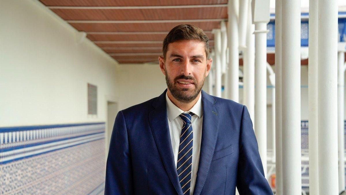 Vox se rompe en Murcia: dimite en bloque la cúpula regional para forzar la caída de Antelo