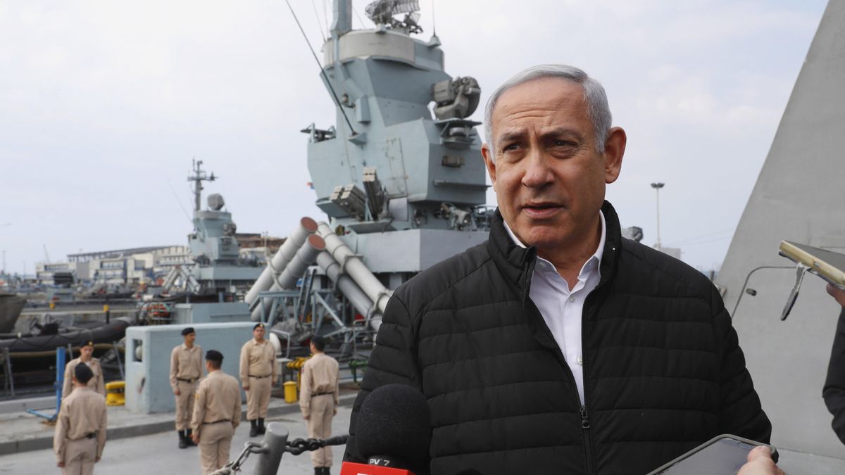 La Armada israelí bombardea el puerto de Al Hudeida en Yemen