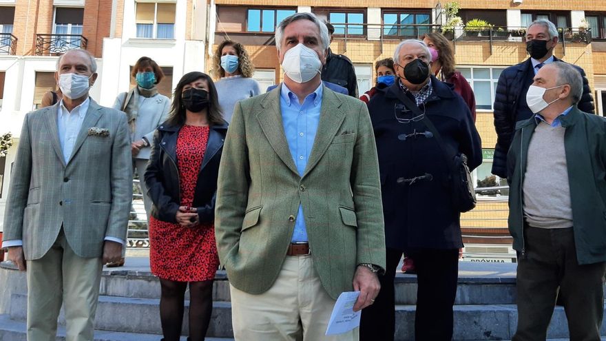 Eguíluz lanza su candidatura alternativa en Bizkaia para "resucitar" al PP, un partido que "muere por el abandono de su ideología"