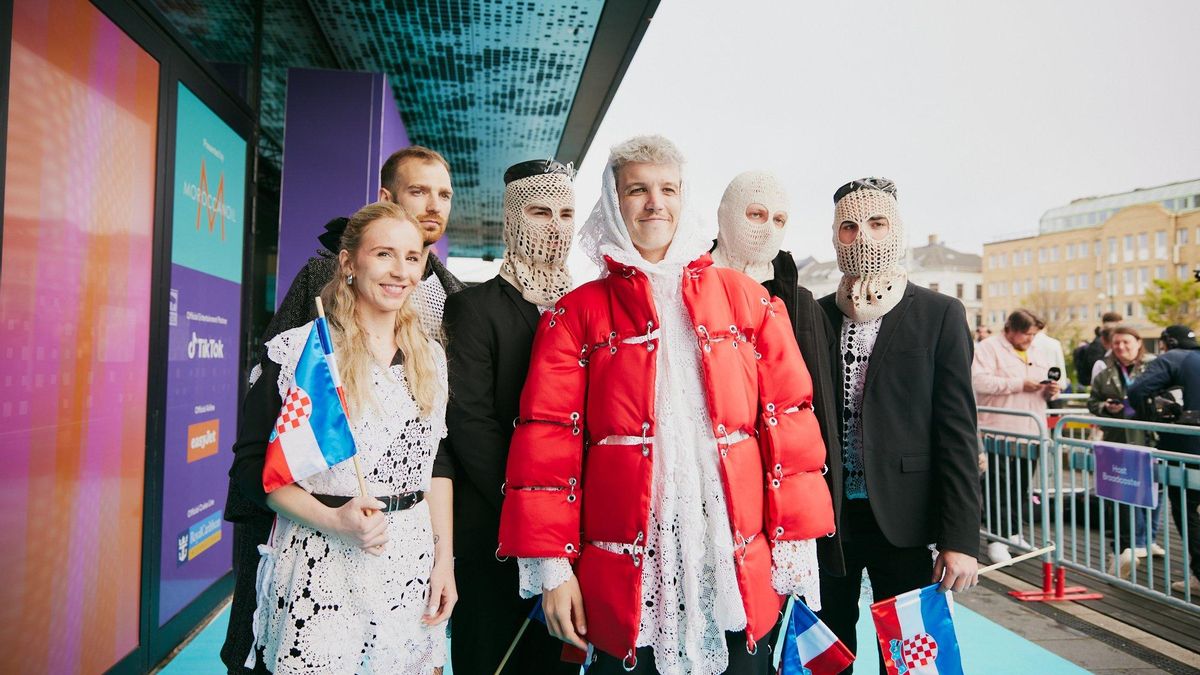 Baby Lasagna, representante de Croacia, en la alfombra turquesa de Eurovisión 2024