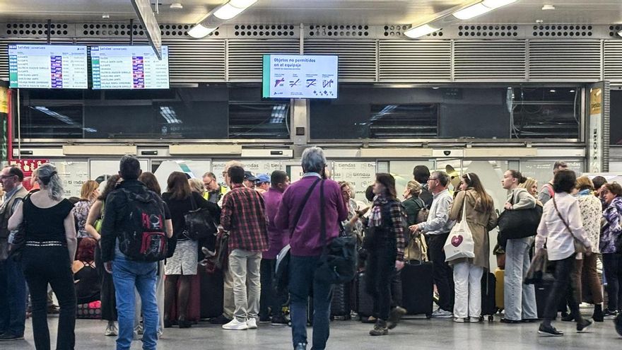 Este lunes se restablecerán los servicios ferroviarios tras la incidencia en Atocha que ha afectado a 14.000 viajeros