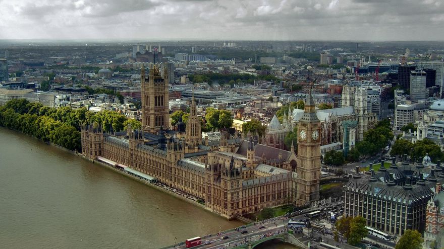 Quem viveu sob o que hoje é o Palácio de Westminster, há 6.000 anos? Os arqueólogos acreditam ter encontrado a resposta em camadas de terra repletas de história.
